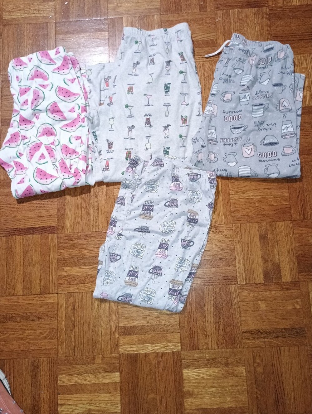 Set of 4 Womens Secret Treasures PJ Bottoms Pant Lounge Small & Medium